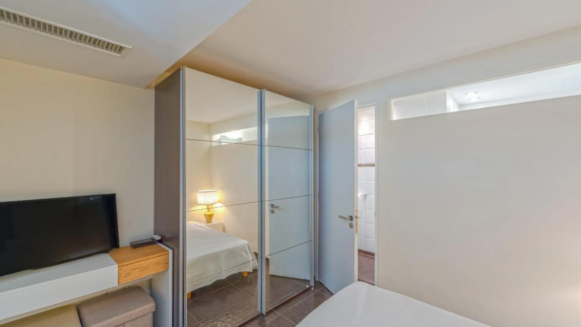 Luxueux 3 Chambres Terrasse De 90M Hypercentre - Wifi Clim - 6 Pers Cannes 0*,
