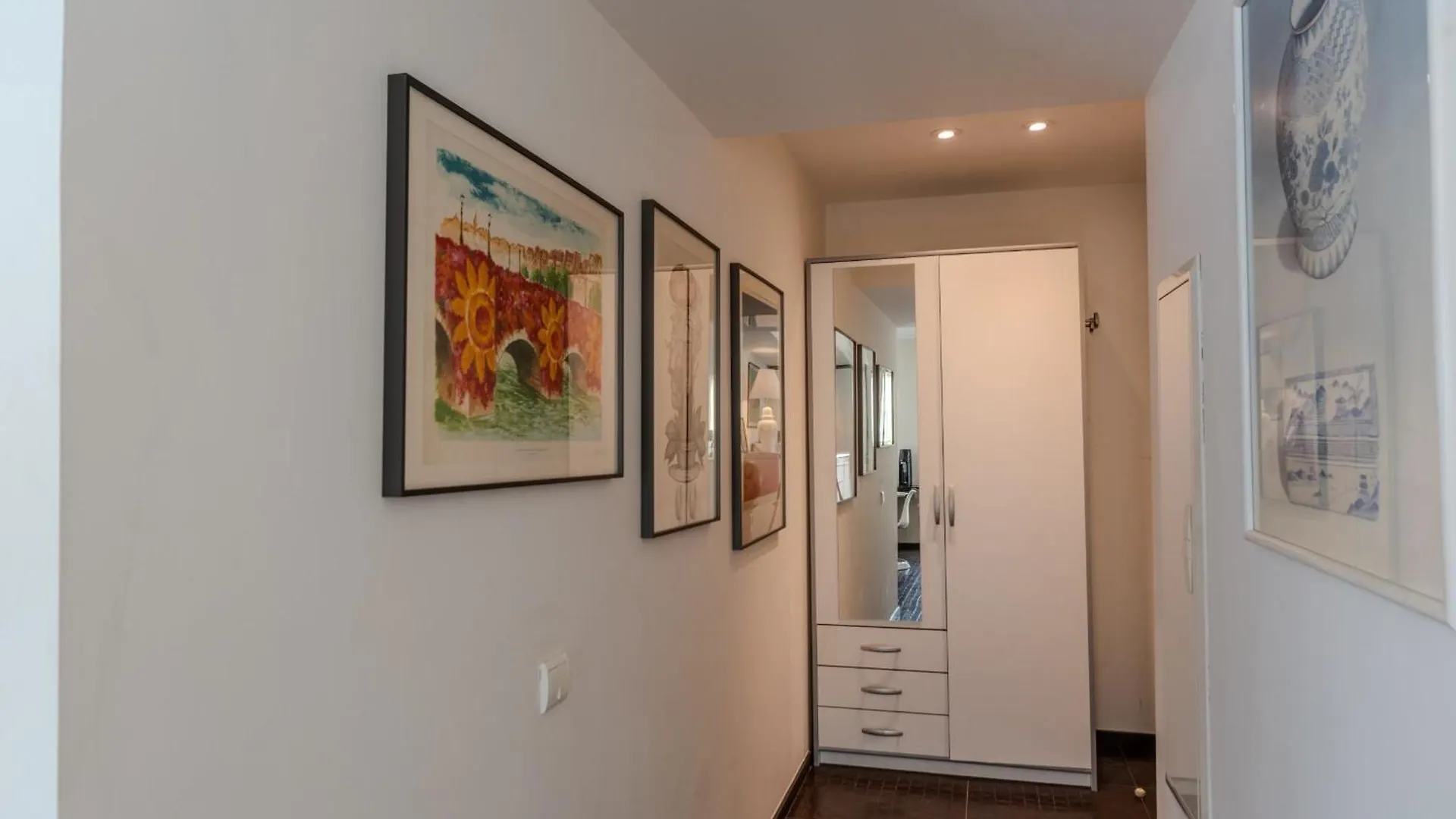 Apartment Luxueux 3 Chambres Terrasse De 90M Hypercentre - Wifi Clim - 6 Pers Cannes France